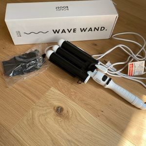 NWT Bondi Boost Wave Wand